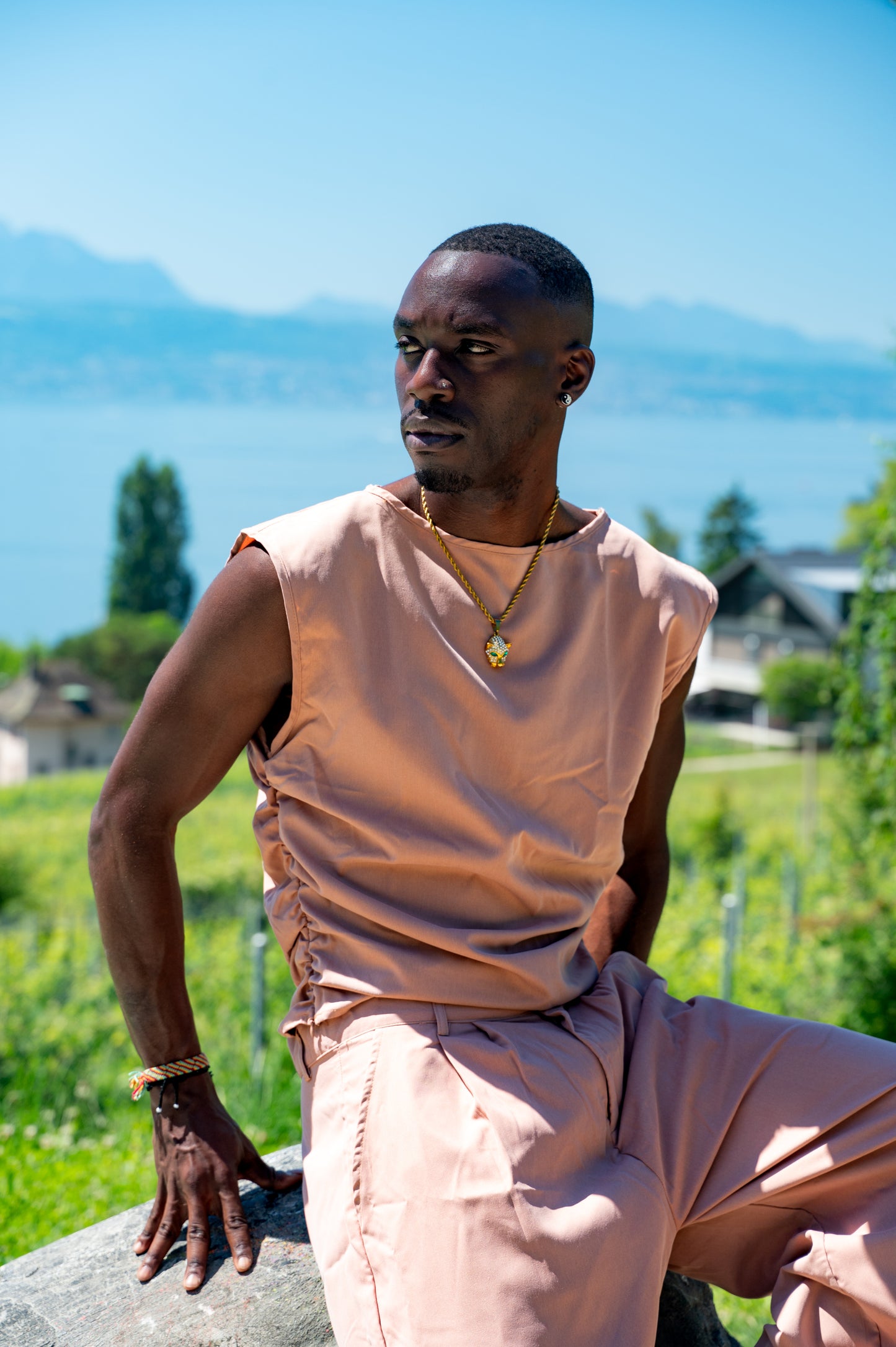 Ensembles couleur unie sans manches plissé culture débardeurs et pantalons