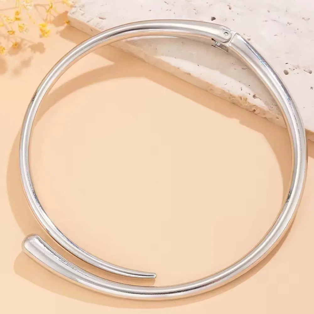 Collier ras du cou
