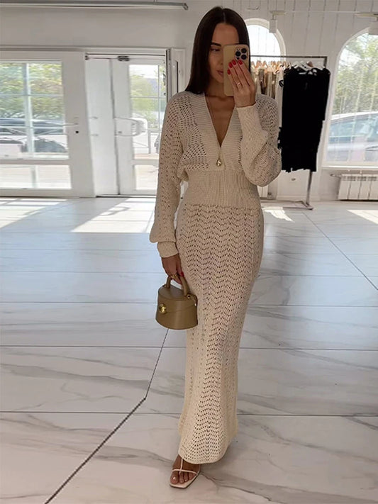 Robe longue ajourée col V — Sunset Muse